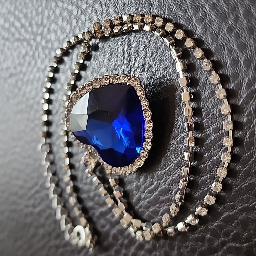 Necklace - Picture 2 of 12